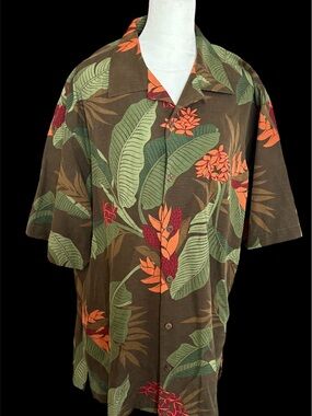 Tommy Bahama Short-Sleeve Tropical Print Shirt. Size M